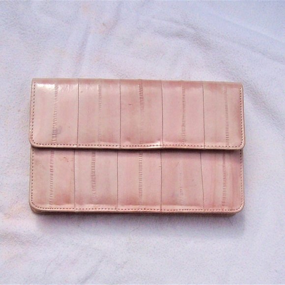 *** CLUTCH / WRISTLET *** Soft Buttery Type LEATHER - Picture 1 of 2